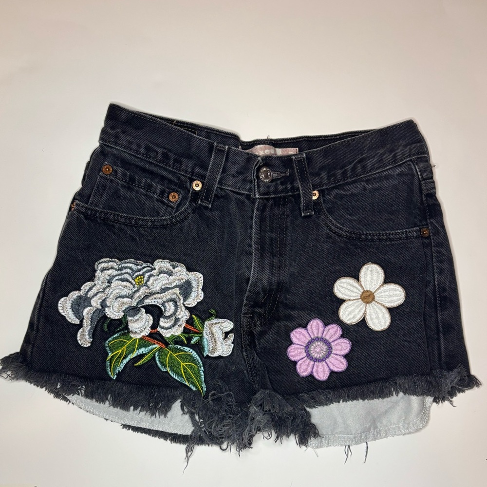 Levi’s Jean Shorts Distressed Flower Patches Black Size 16 Girl